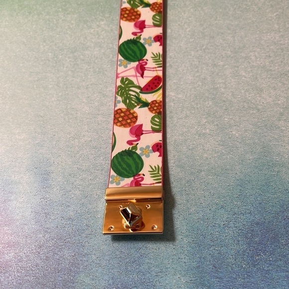 Tropical Flamingo Gold Clasp Bracelet - Picture 14 of 17